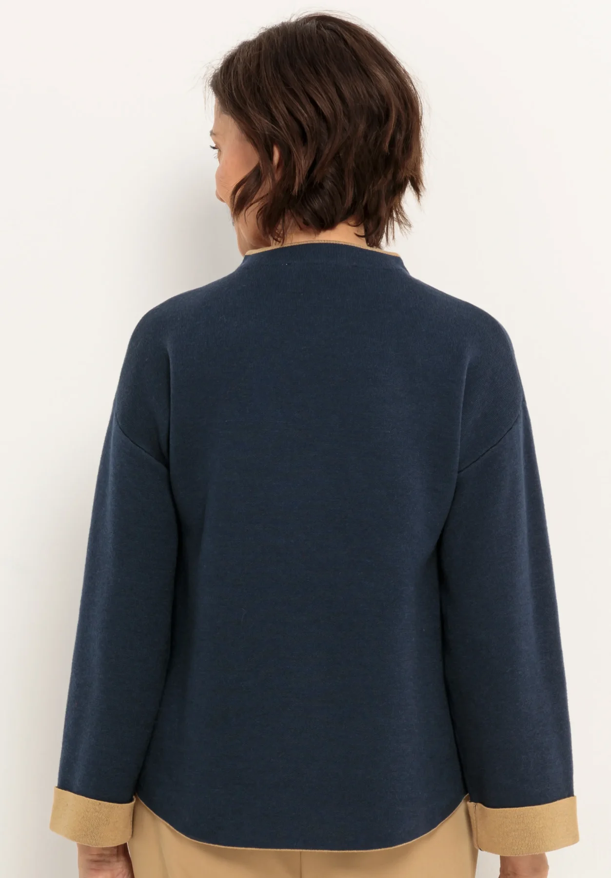 Pull Col Montant Manches Longues Bicolore – Image 3