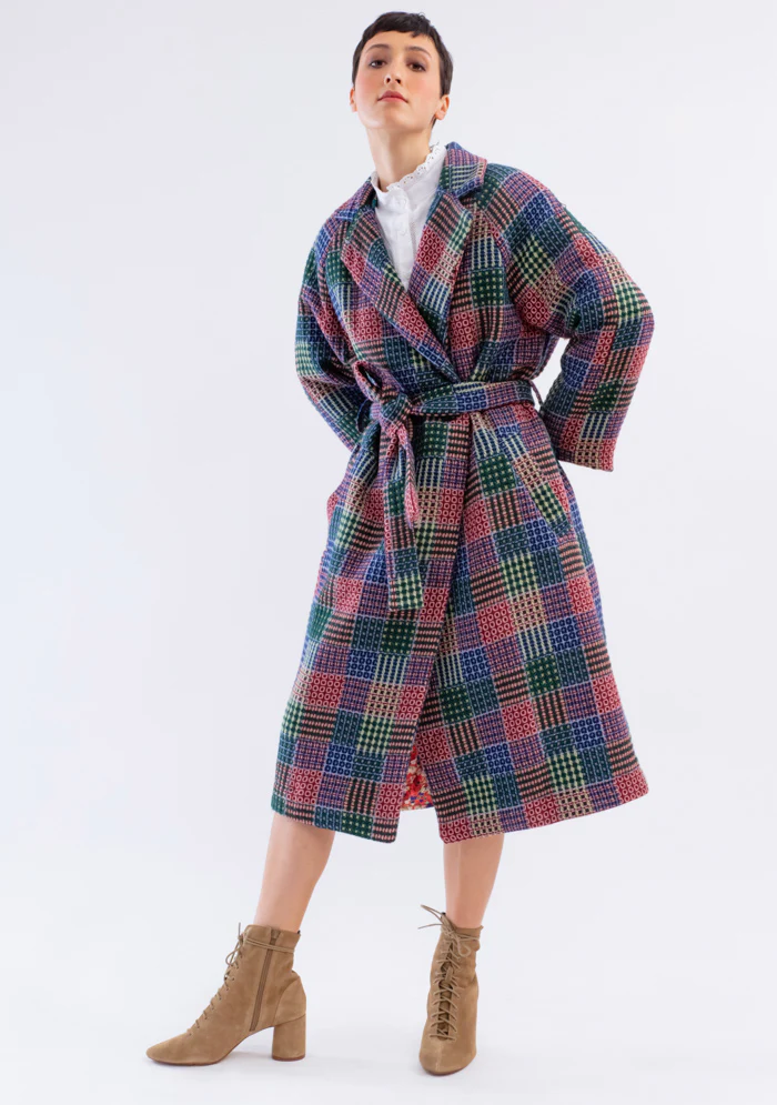 MANTEAU LONG CEINTURÉ ROSE